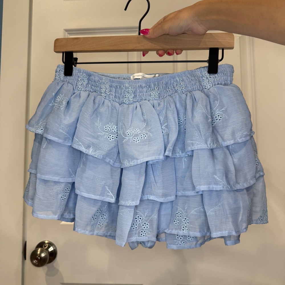 Altar'd State Blue Tiered Ruffle Mini Skort Floral Embroidered Size Small - Picture 2 of 6
